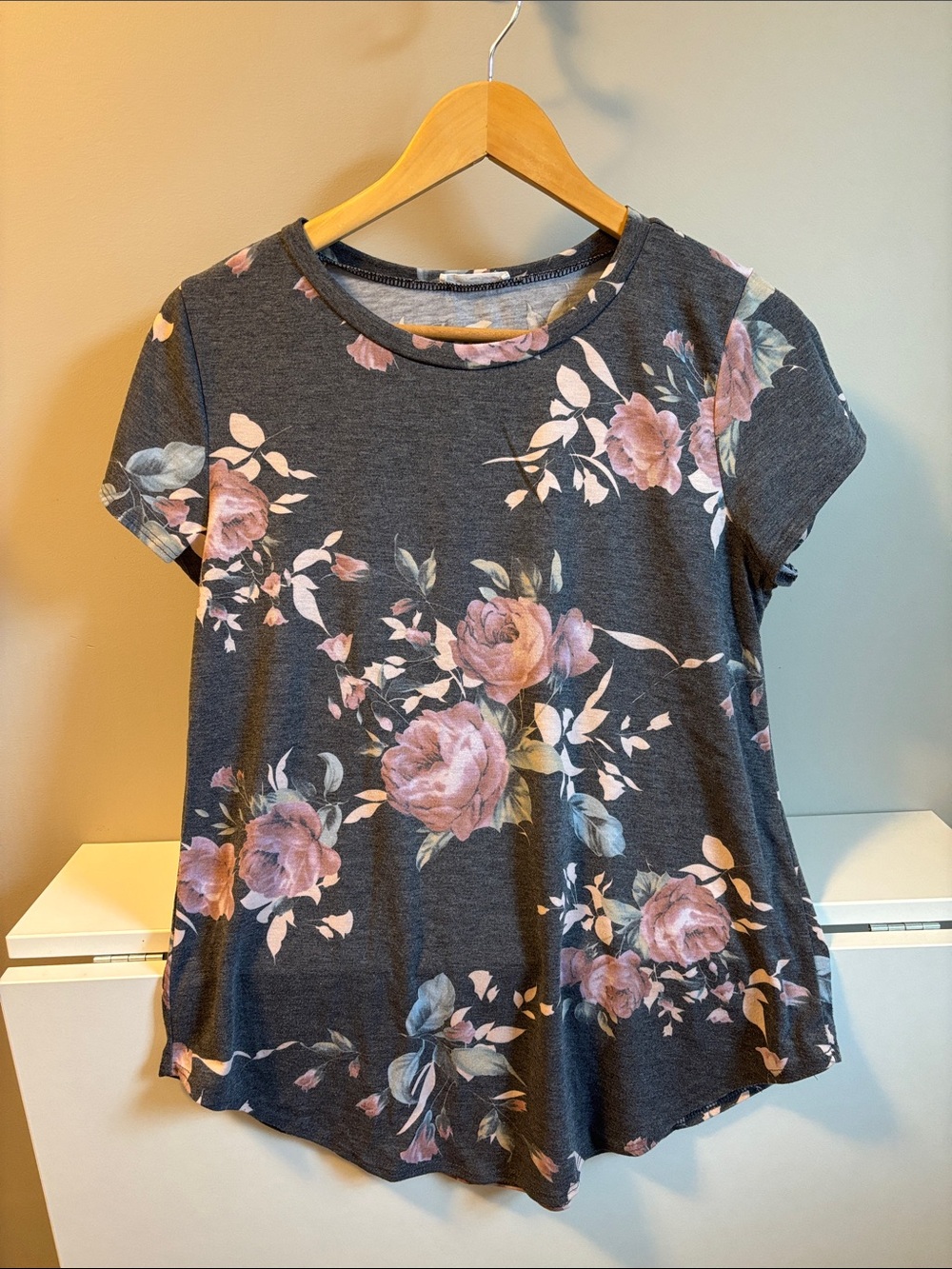 Women’s Charcoal Floral Short Sleeve Tee - Pink Rose Print